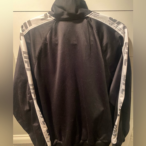 UFC ULTIMATE FIGHTING CHAMPIONSHIP JACKET RARE PIECE - Picture 3 of 4